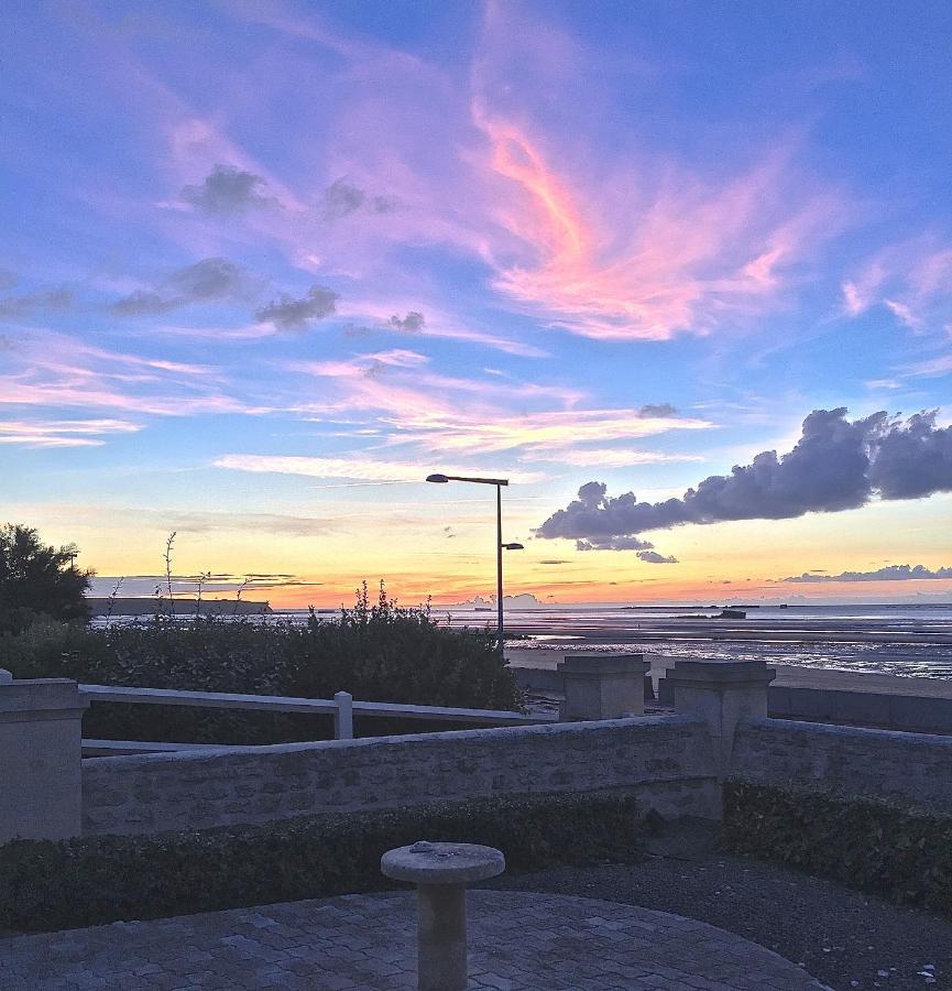 Villa Lumineuse En Front De Mer - Gold Beach Asnelles Exterior foto